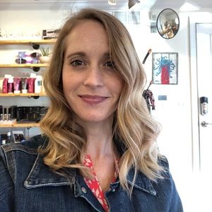 Meet your Posher, Dana